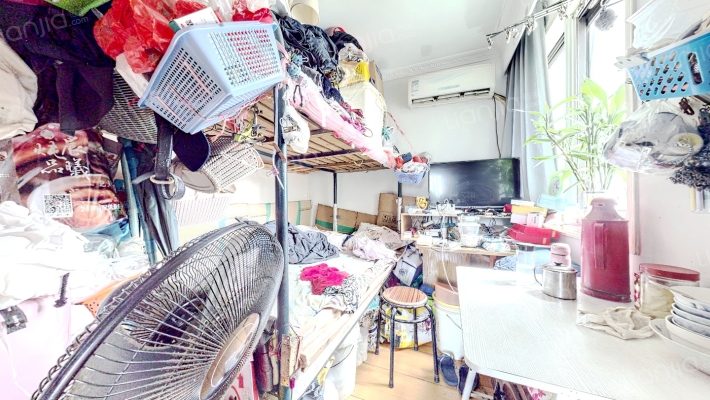 海联花苑二手房实景图