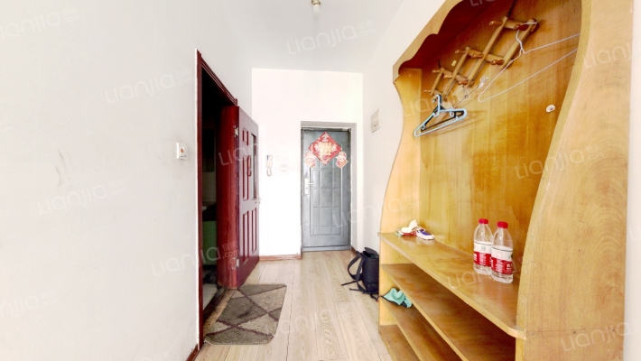 沃华水岸二手房实景图