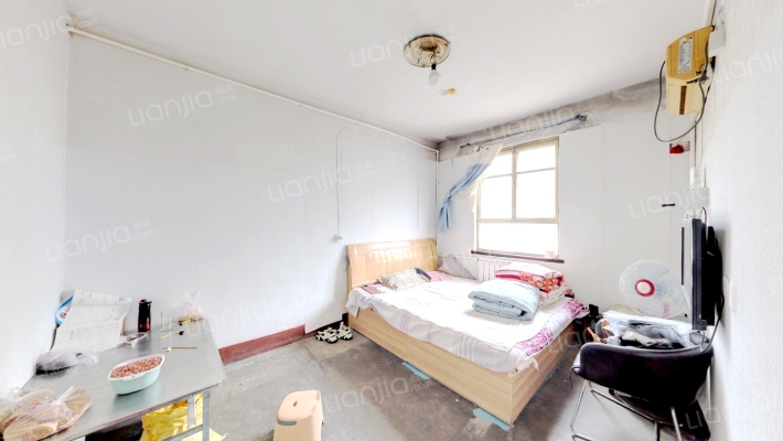 石飞宿舍二手房实景图