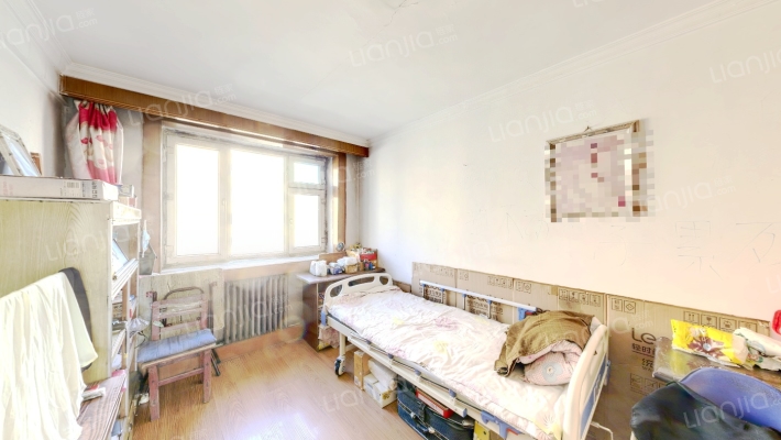 朝一中家属楼二手房实景图