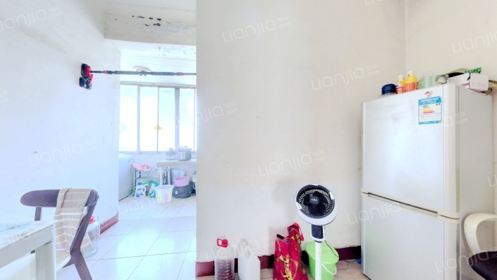 东四街147号二手房实景图