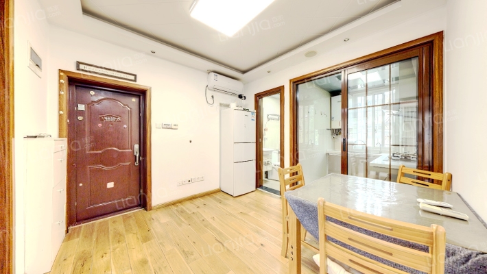 公教一村二手房实景图