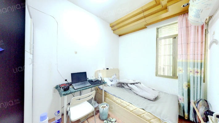 摩托车俱乐部宿舍二手房实景图