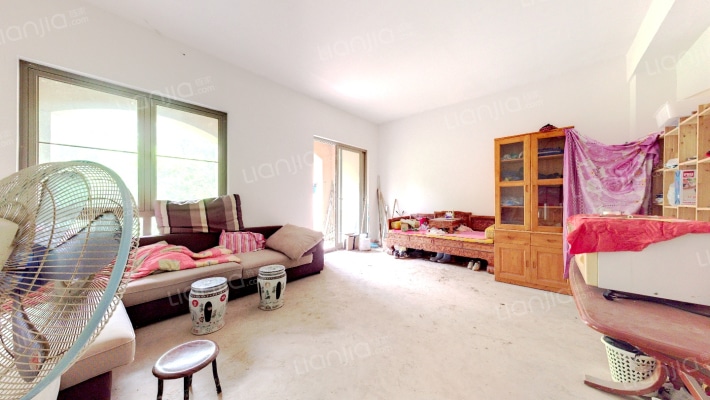 庆隆南山高尔夫国际社区荟澜山二手房实景图