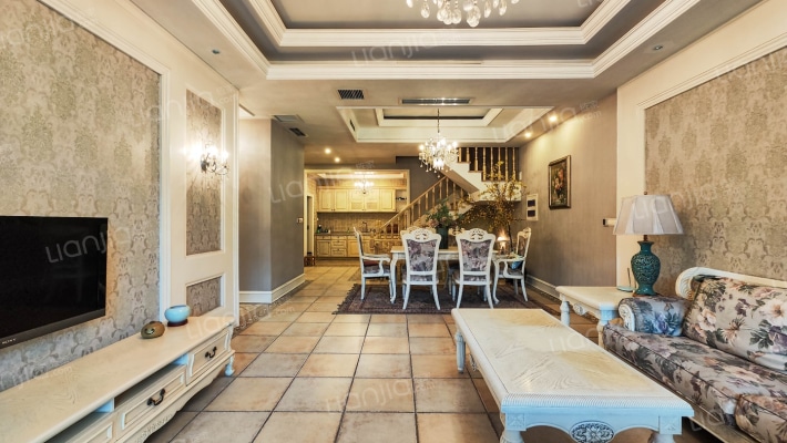 中安翡翠湖二手房实景图