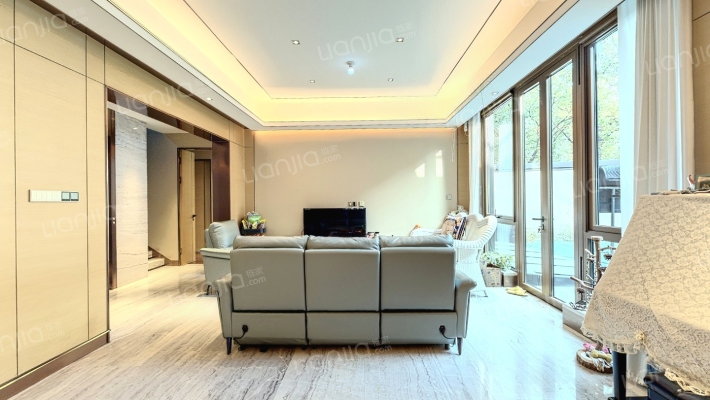 万科观承别墅二期二手房实景图