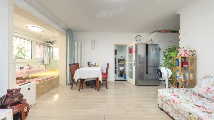 亚奥人家二手房实景图