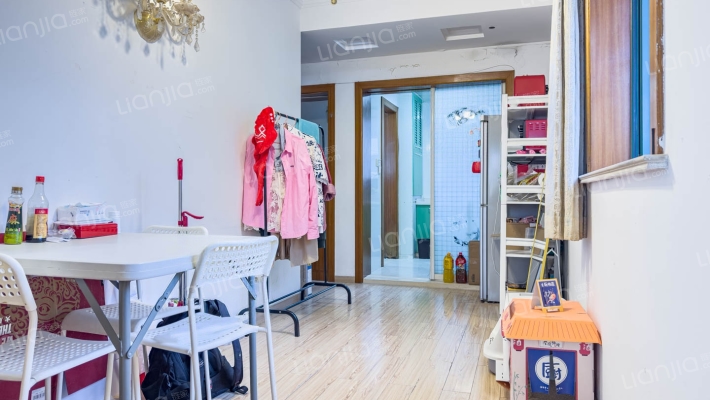 新泾一村二手房实景图