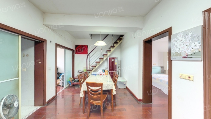 青果路123号二手房实景图