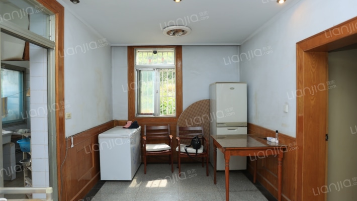 花山湾新村十区二手房实景图