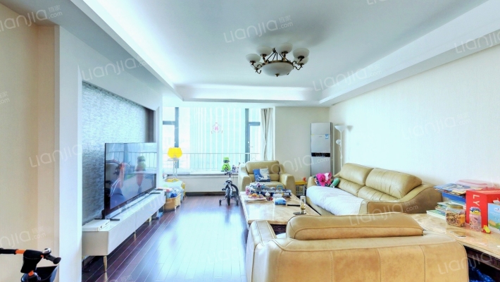 名门滨江苑二手房实景图