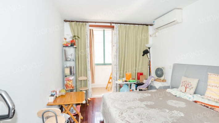 蒙自路440弄二手房实景图