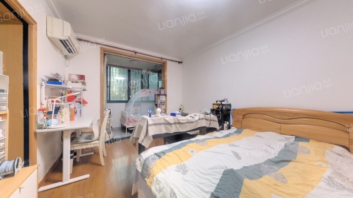 浦潍大楼二手房实景图