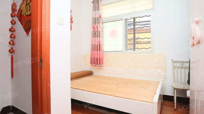 车站西一村二手房实景图