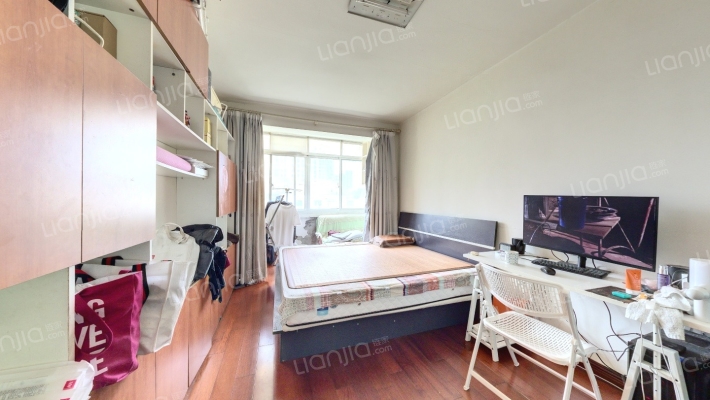 西凌一村二手房实景图