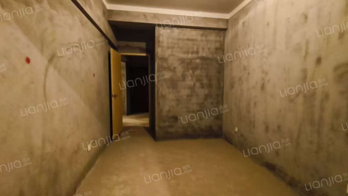 临港新城一期二手房实景图