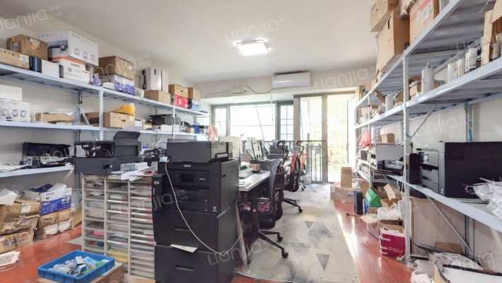 湖畔天下三期二手房实景图