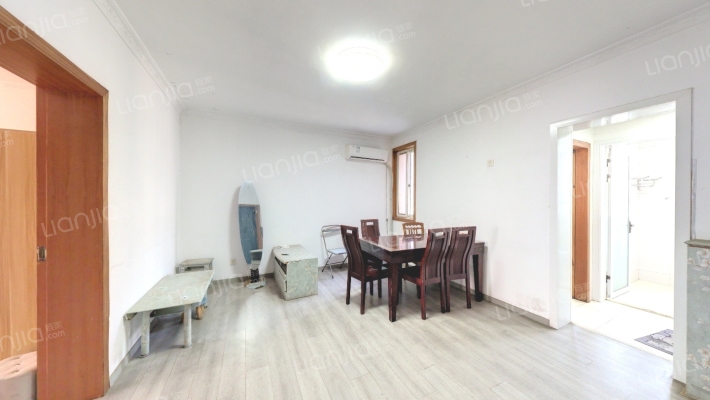 沁苑二村二手房实景图