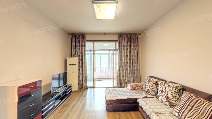 科而士天辰华府二手房实景图