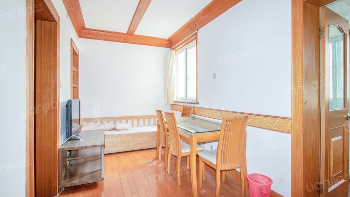 枣庄路118弄二手房实景图