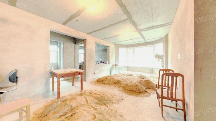 半岛蓝庭二手房实景图