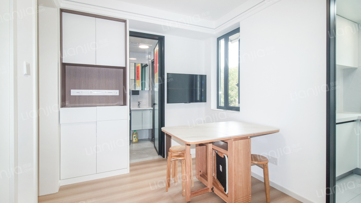 荷五小区二手房实景图