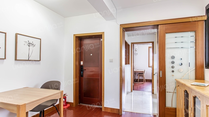 车站新村(曹杨苑)二手房实景图