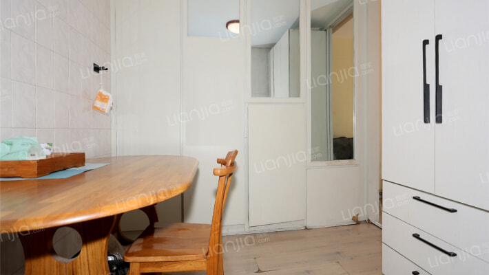 控江二村107弄小区二手房实景图