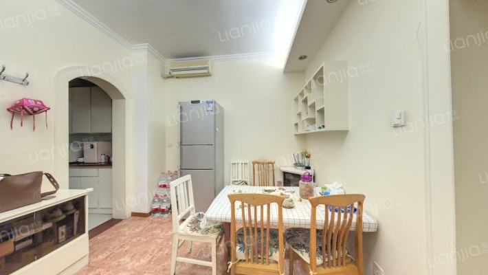 彩电小区二手房实景图