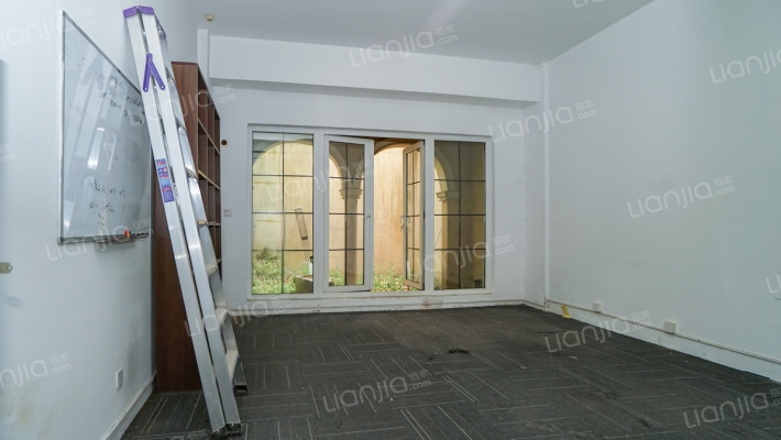 龙湖蓝湖郡(别墅)二手房实景图