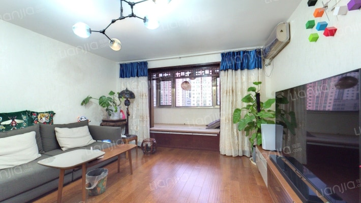 月季园甲7号二手房实景图