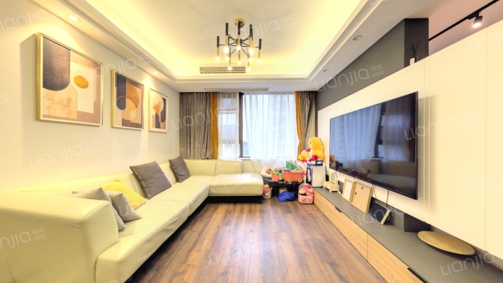 鲁能公馆1区二手房实景图