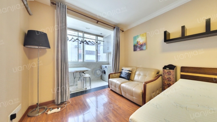 新泾七村二手房实景图