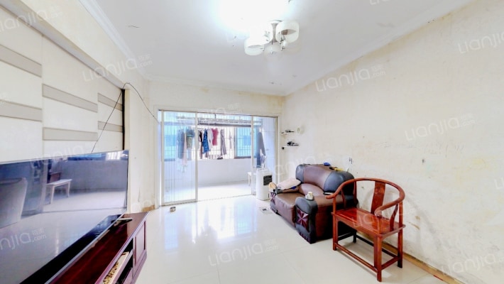 新港小区二手房实景图