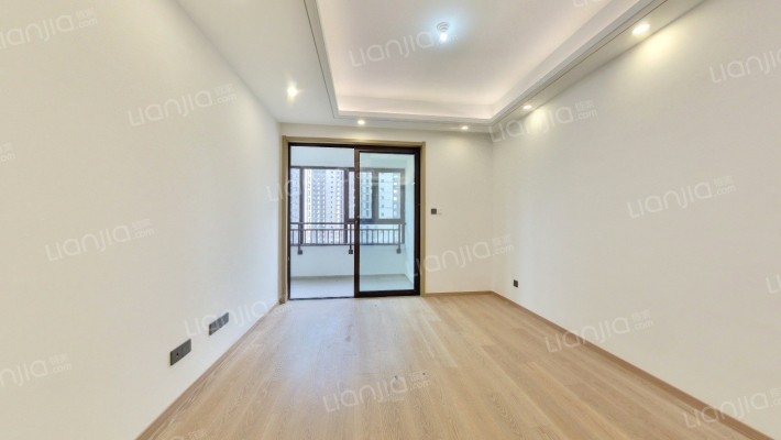 宝能翡丽河滨二手房实景图