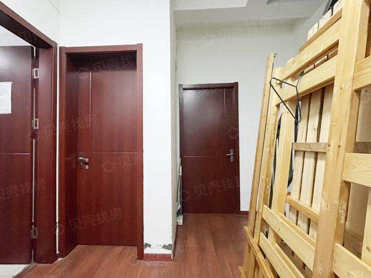 整租·绿地21城C区 4室2厅 南