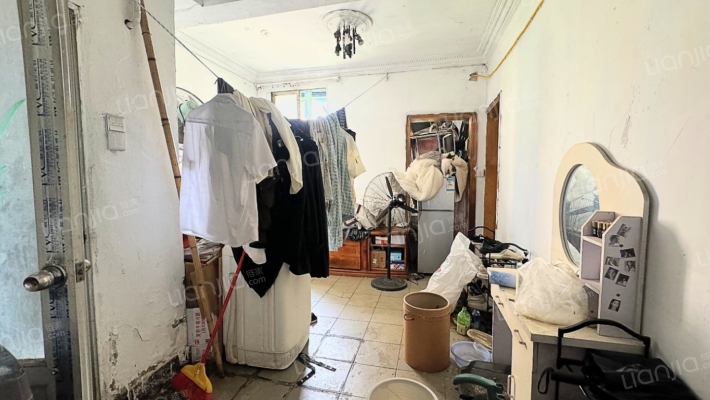 西二道街19号二手房实景图