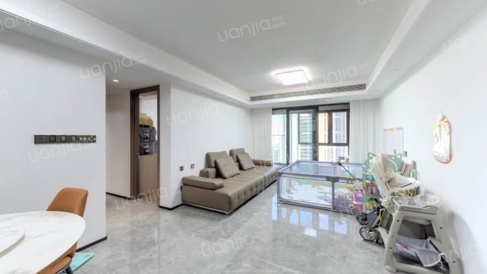 万科翡翠东方二手房实景图