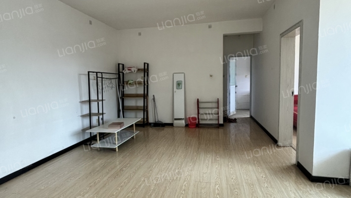 吉新社区第二宿舍二手房实景图