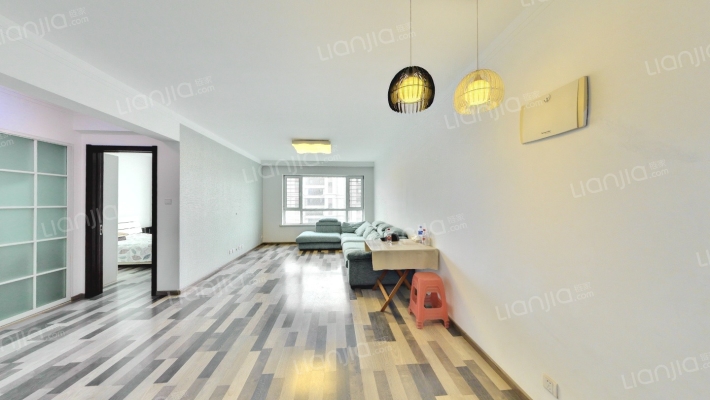 中海城塞尚二手房实景图