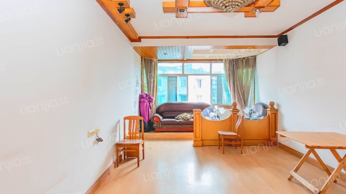 伟达小区二手房实景图