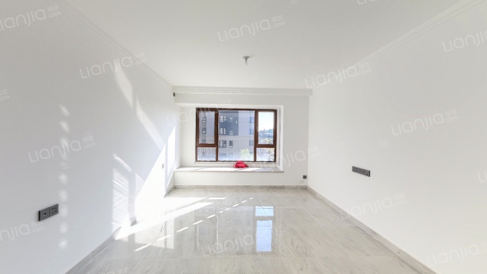 美的润东府二手房实景图