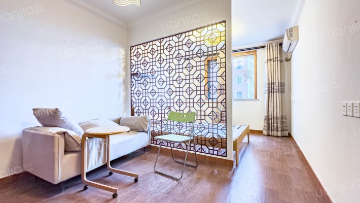 金虹大厦二手房实景图