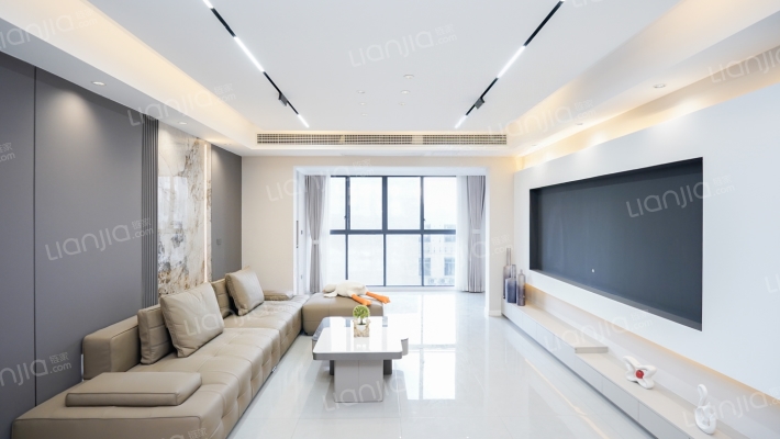 颐舍畔江天景二手房实景图