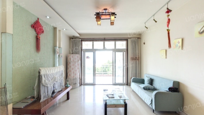 天鹅堡二手房实景图