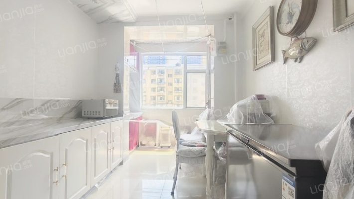 矿建小区二手房实景图