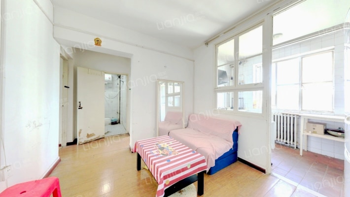 地质勘查大院二手房实景图