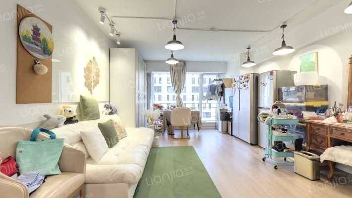 昆泰国际公寓二手房实景图