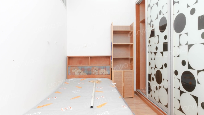 秦家弄小区二手房实景图