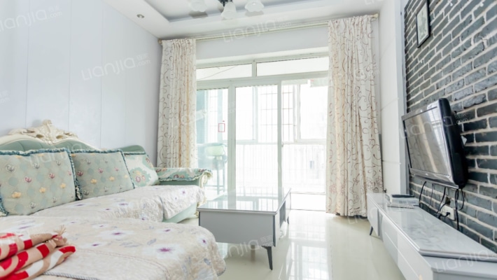 金山华府二手房实景图